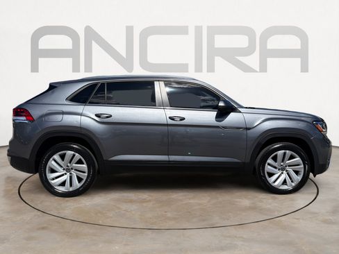 Certified 2023 Volkswagen Atlas Cross Sport SE w/ Panoramic Sunroof Package FWD image 11