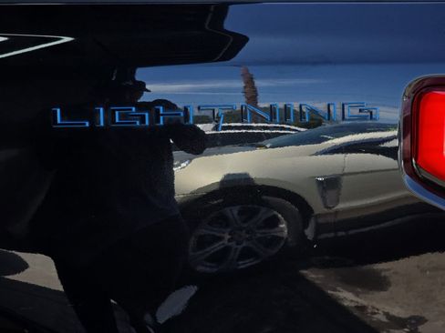 Used 2024 Ford F150 Lightning Flash w/ Max Trailer Tow Package image 32