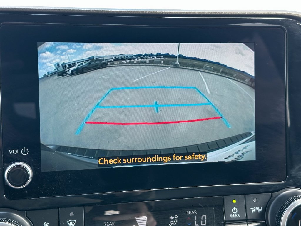 Certified 2025 Toyota Highlander XLE FWD image 36