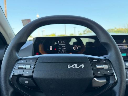 Certified 2025 Kia K4 FWD image 15