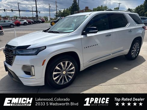 Used 2023 Chevrolet Traverse Premier AWD/4WD image 1