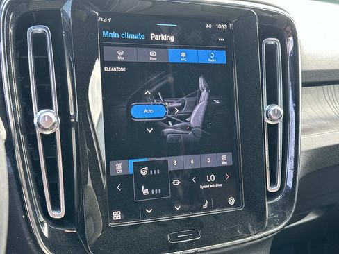 Certified 2023 Volvo XC40 Recharge Plus image 12