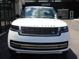 Used 2024 Land Rover Range Rover SE video 2