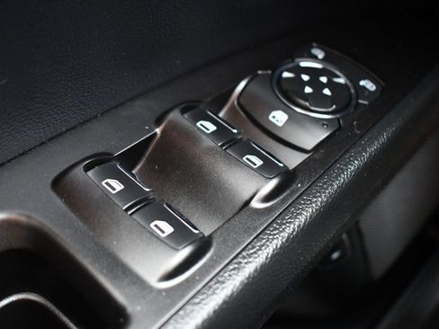 Used 2017 Ford Fusion Energi SE image 15