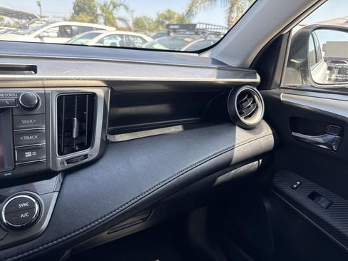 Used 2014 Toyota RAV4 XLE FWD image 30
