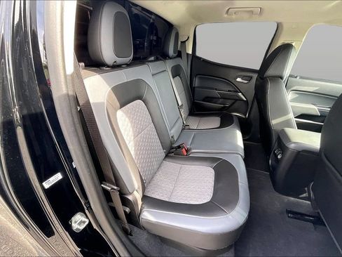 Used 2021 Chevrolet Colorado Z71 w/ Safety Package RWD image 28