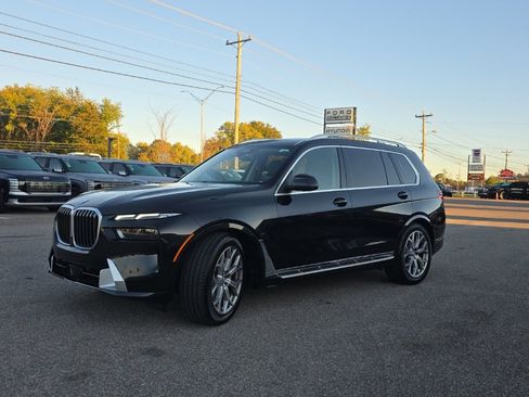 Used 2024 BMW X7 xDrive40i image 5