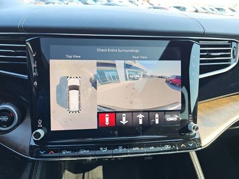 Used 2022 Jeep Grand Wagoneer Series I w/ Flexible Seating Group image 18