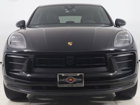 Used 2025 Porsche Macan image 61
