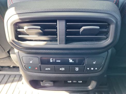 Used 2024 Honda Ridgeline Black Edition image 11