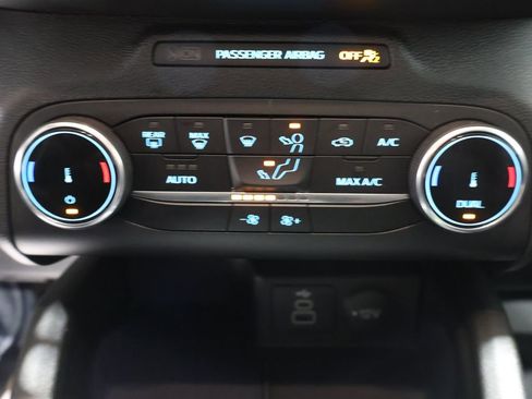 Used 2025 Ford Escape Active image 28