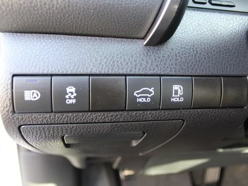Certified 2023 Toyota Camry SE FWD image 42