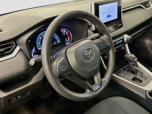 Used 2024 Toyota RAV4 LE image 18