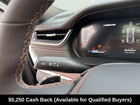 New 2025 Jeep Grand Cherokee Summit w/ Obsidian Package AWD/4WD image 33