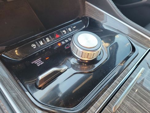 Used 2022 Jeep Wagoneer Series II image 30