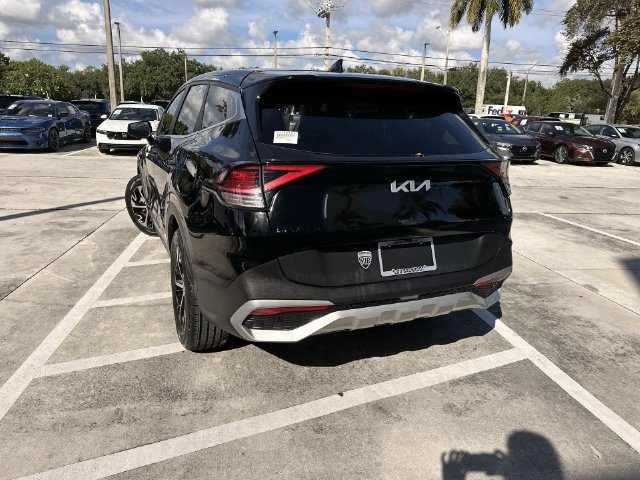 Used 2023 Kia Sportage EX FWD image 12