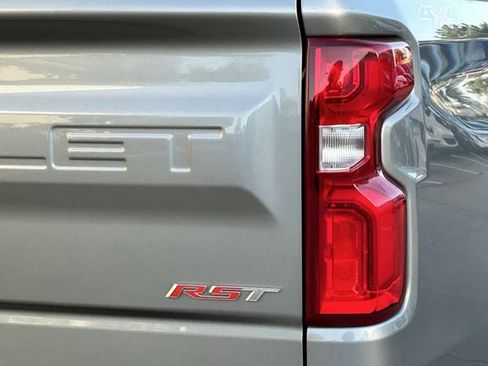 Used 2023 Chevrolet Silverado 1500 RST image 9