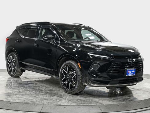 Used 2024 Chevrolet Blazer RS w/ Driver Confidence II Package image 9