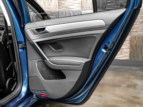 Used 2017 Volkswagen Golf Wolfsburg Edition FWD image 48