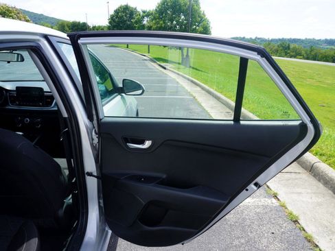 Used 2023 Kia Rio LX image 18