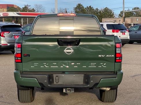 Certified 2024 Nissan Frontier SV w/ Technology Package image 4