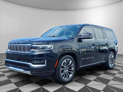Used 2023 Jeep Grand Wagoneer Series III AWD/4WD image 23