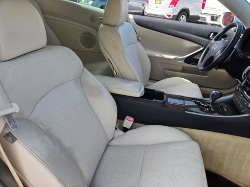 Used 2010 Lexus IS 250C RWD image 31