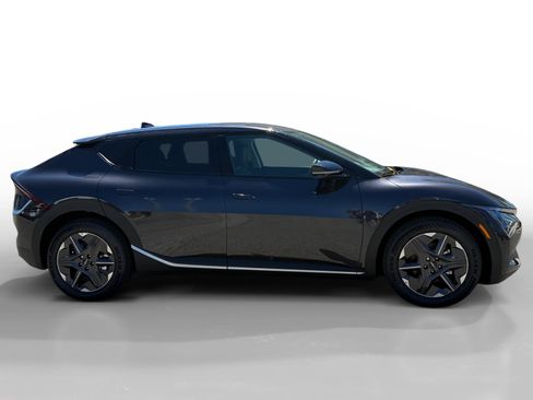 New 2026 Kia EV6 Light RWD image 6