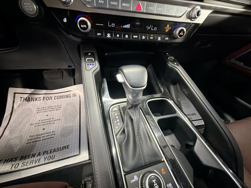 Used 2023 Kia Telluride EX w/ EX Captain's Chair Package AWD/4WD image 16