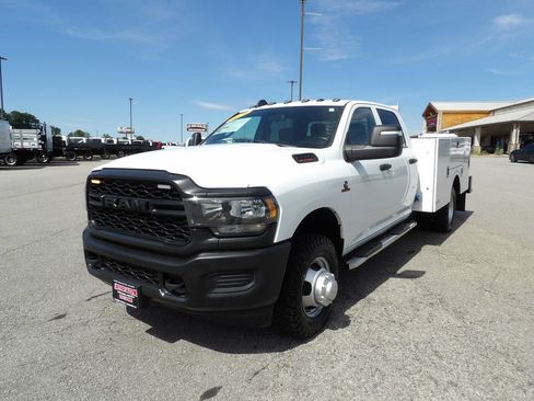 Used 2024 RAM 3500 Tradesman AWD/4WD image 13