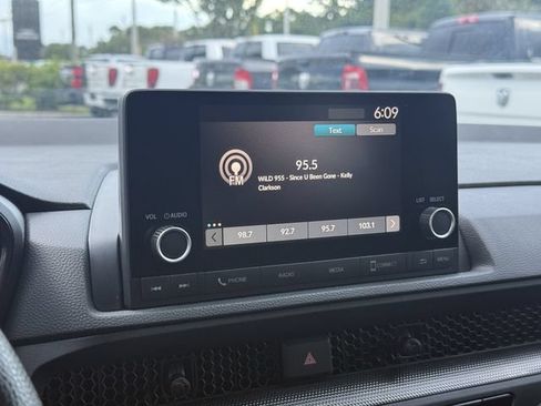 Used 2025 Honda CR-V EX image 27