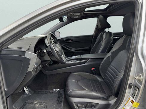 Used 2019 Toyota Avalon XSE image 14