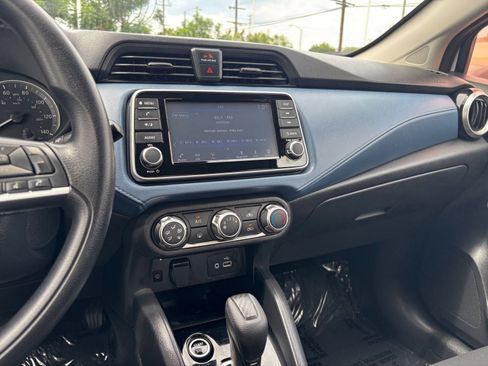 Used 2025 Nissan Versa SV FWD image 14