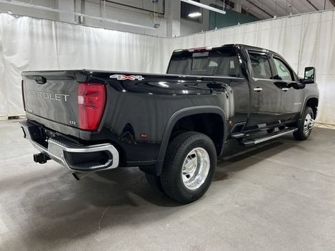 Used 2025 Chevrolet Silverado 3500 LTZ AWD/4WD image 3