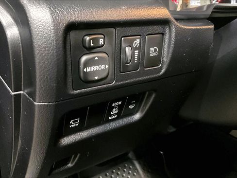 Used 2024 Toyota 4Runner Limited image 33