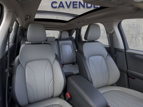 New 2025 Ford Escape SE w/ PHEV Premium Package FWD image 11
