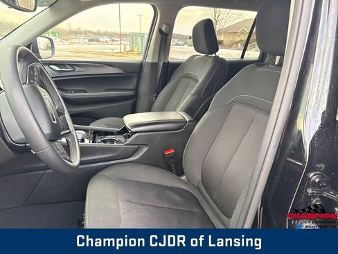 Used 2023 Jeep Grand Cherokee L Laredo image 10