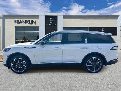 New 2026 Lincoln Aviator Reserve AWD/4WD image 4