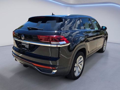 Used 2021 Volkswagen Atlas Cross Sport SE w/ Panoramic Sunroof Package FWD image 6