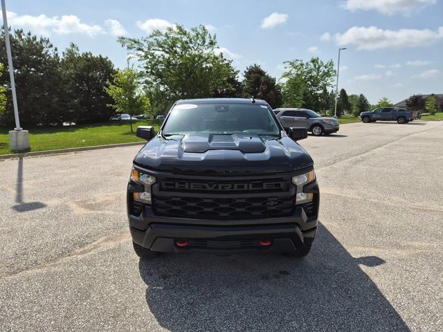 Used 2023 Chevrolet Silverado 1500 Custom Trail Boss AWD/4WD image 2