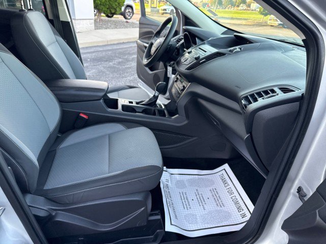 Used 2017 Ford Escape SE FWD image 29