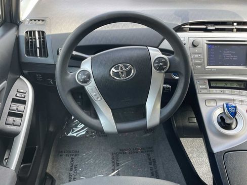 Used 2014 Toyota Prius Three FWD image 8