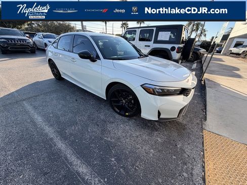 Used 2025 Honda Civic Sport image 1