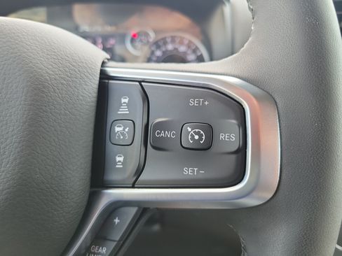 Used 2025 RAM 1500 Big Horn RWD image 18