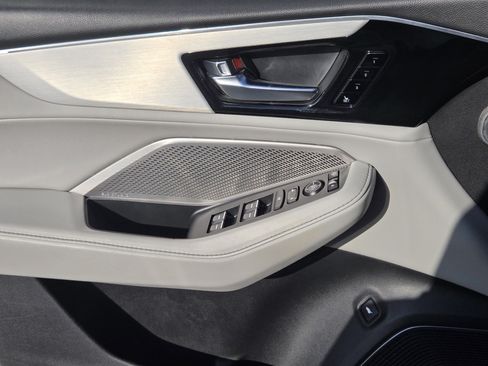 Used 2023 Acura MDX FWD w/ Technology Package image 29