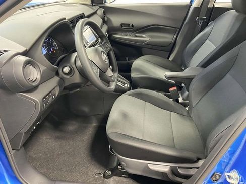 New 2025 Nissan Kicks Play S image 10
