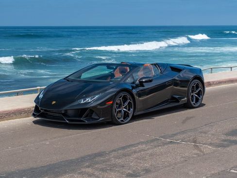 Used 2023 Lamborghini Huracan EVO AWD/4WD image 1