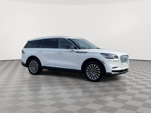 Used 2022 Lincoln Aviator Reserve w/ Elements Package Plus AWD/4WD image 2