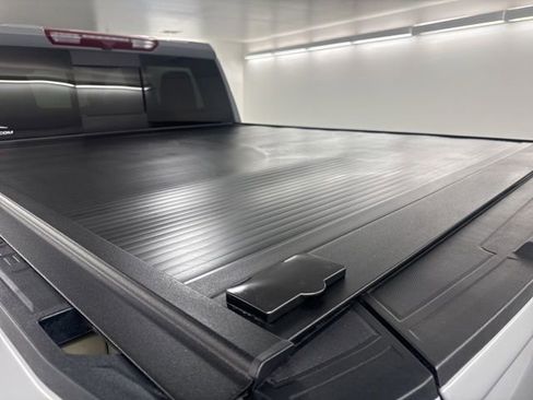 Used 2024 Chevrolet Silverado 1500 ZR2 image 33