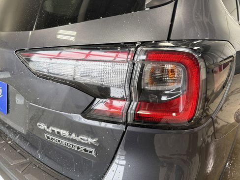 Used 2020 Subaru Outback Touring XT image 17